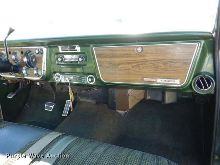 image for item DN7393 1972 Chevrolet Cheyenne 10  pickup truck