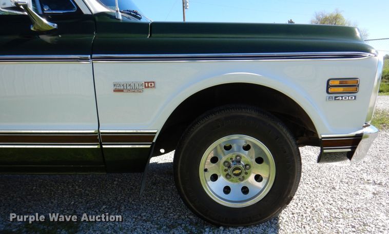 image for item DN7393 1972 Chevrolet Cheyenne 10  pickup truck