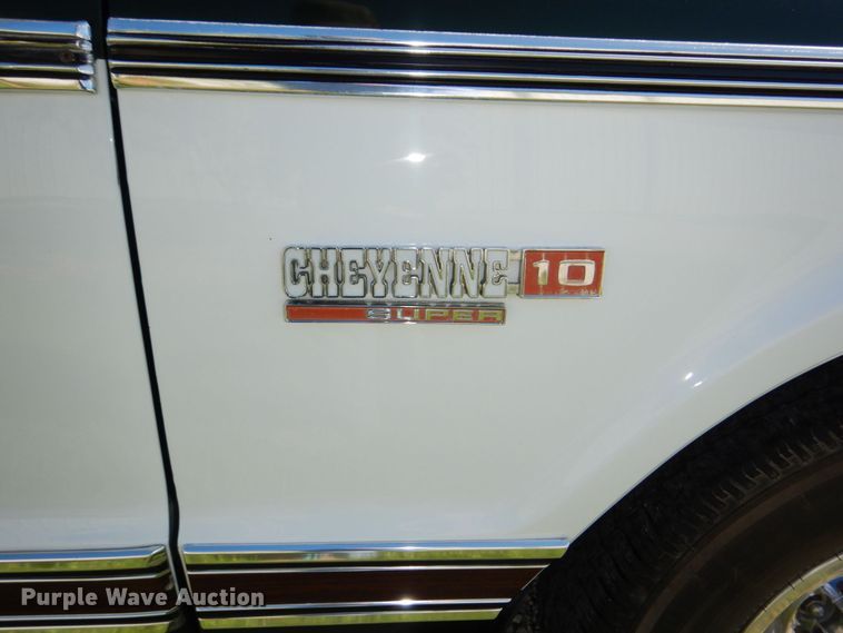 image for item DN7393 1972 Chevrolet Cheyenne 10  pickup truck