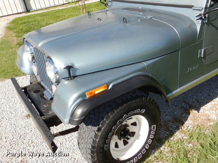 image for item DN7395 1981 Jeep Scrambler CJ8  pickup truck