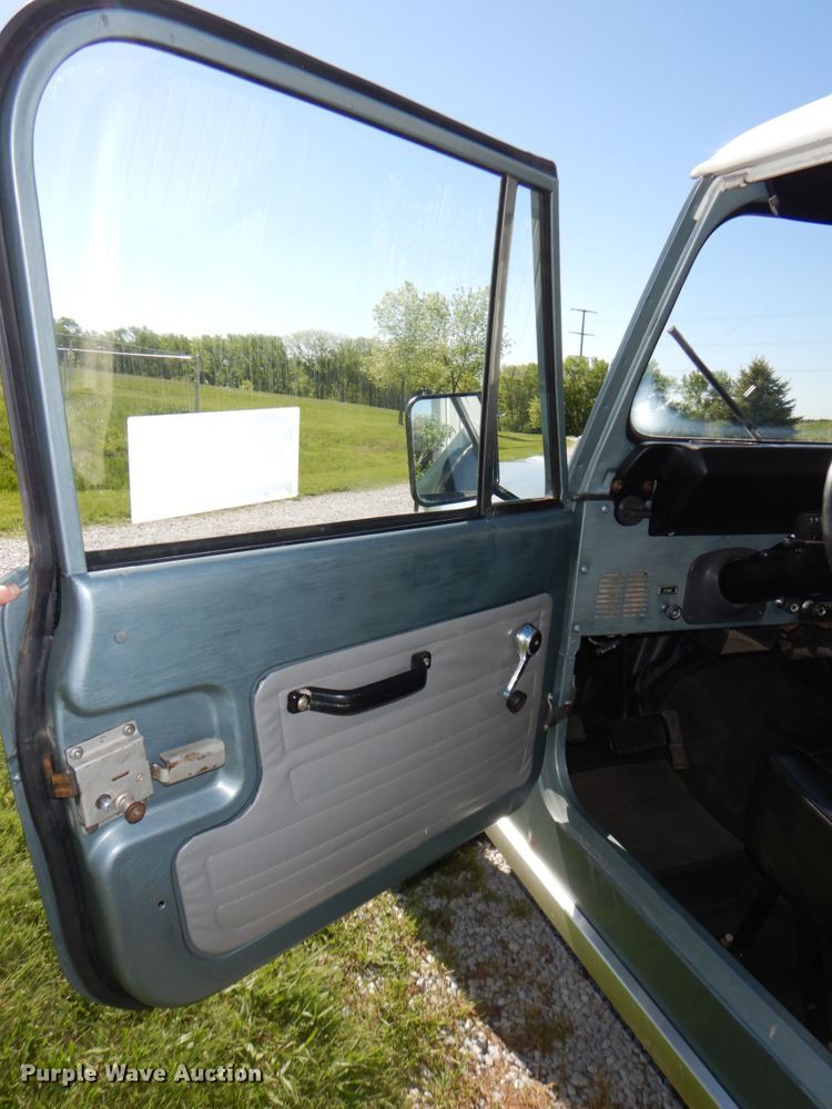 image for item DN7395 1981 Jeep Scrambler CJ8  pickup truck