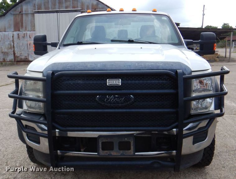 image for item DP4044 2013 Ford F550  truck cab and chassis