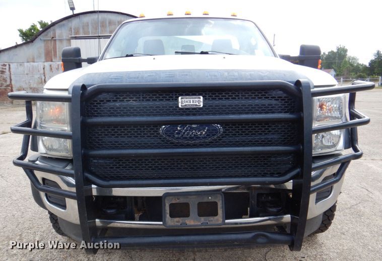 image for item DP4044 2013 Ford F550  truck cab and chassis