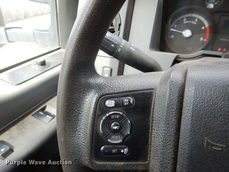 image for item DP4044 2013 Ford F550  truck cab and chassis