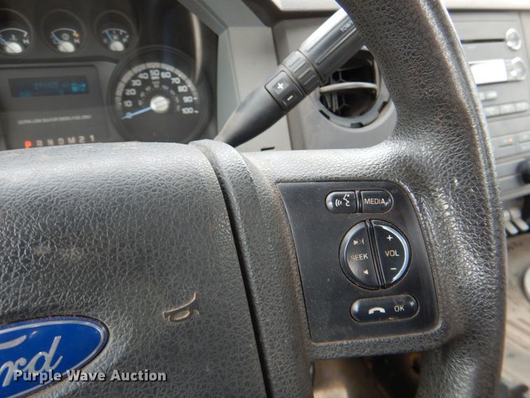 image for item DP4044 2013 Ford F550  truck cab and chassis