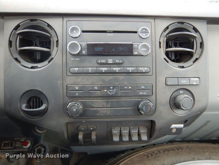 image for item DP4044 2013 Ford F550  truck cab and chassis