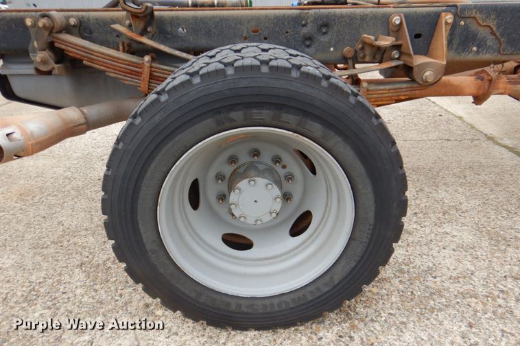 image for item DP4044 2013 Ford F550  truck cab and chassis