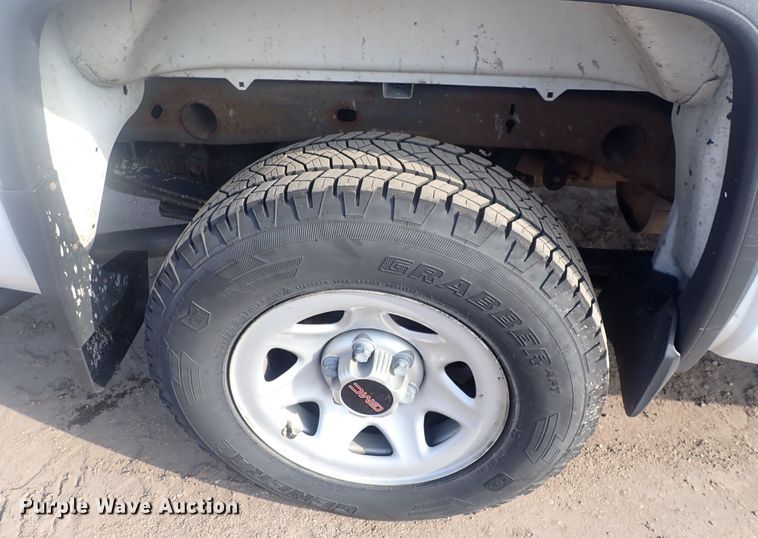 image for item DP4646 2015 GMC Sierra 1500  Double Cab pickup truck