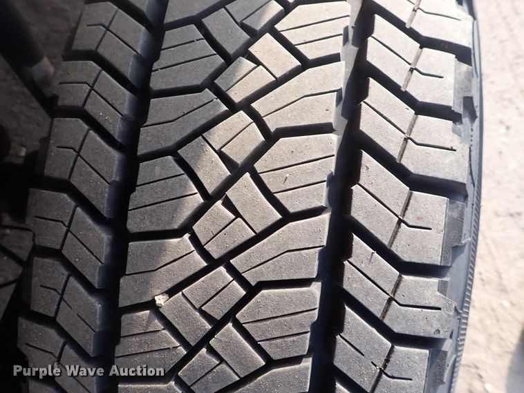 image for item DP4646 2015 GMC Sierra 1500  Double Cab pickup truck