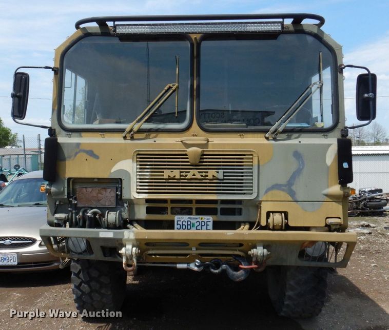 image for item DP5516 1986 MAN M1001  crane truck