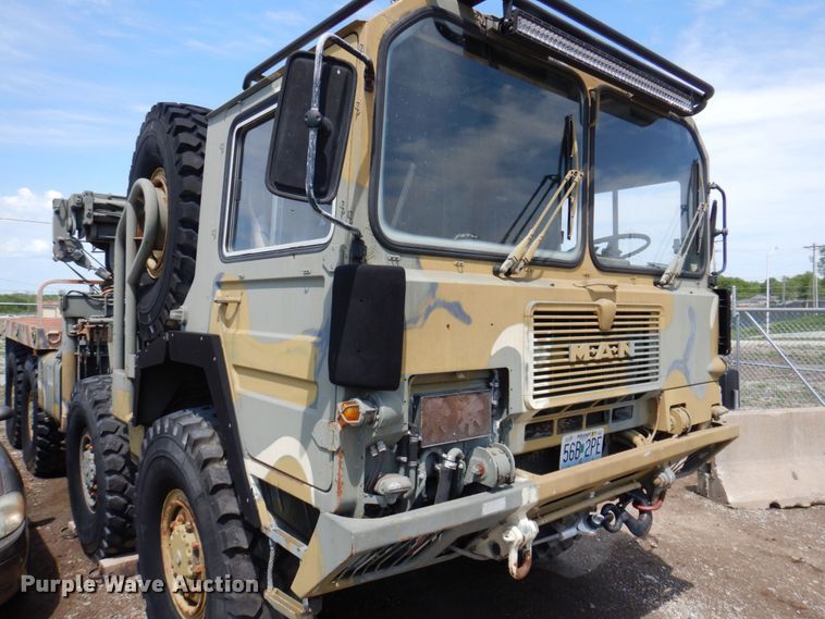 image for item DP5516 1986 MAN M1001  crane truck