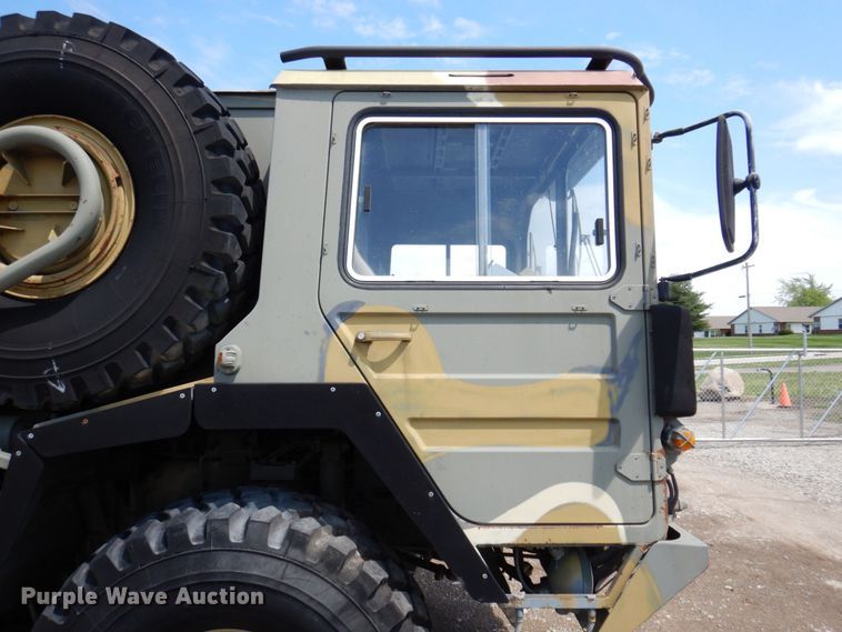 image for item DP5516 1986 MAN M1001  crane truck