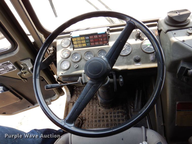 image for item DP5516 1986 MAN M1001  crane truck