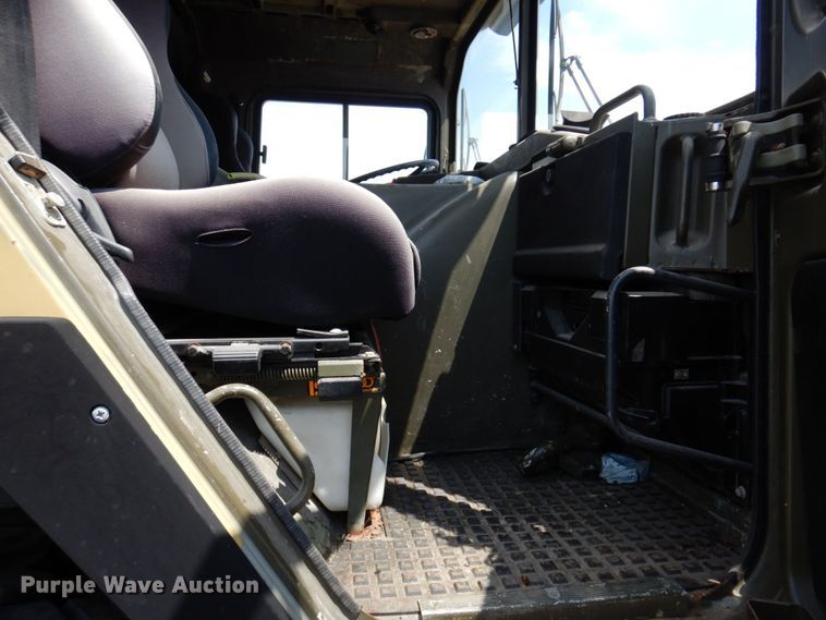 image for item DP5516 1986 MAN M1001  crane truck