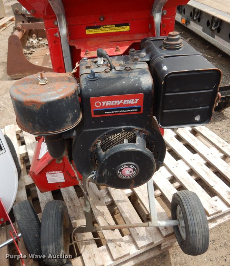 image for item DR0373 Troy-Bilt Super Tomahawk  wood chipper