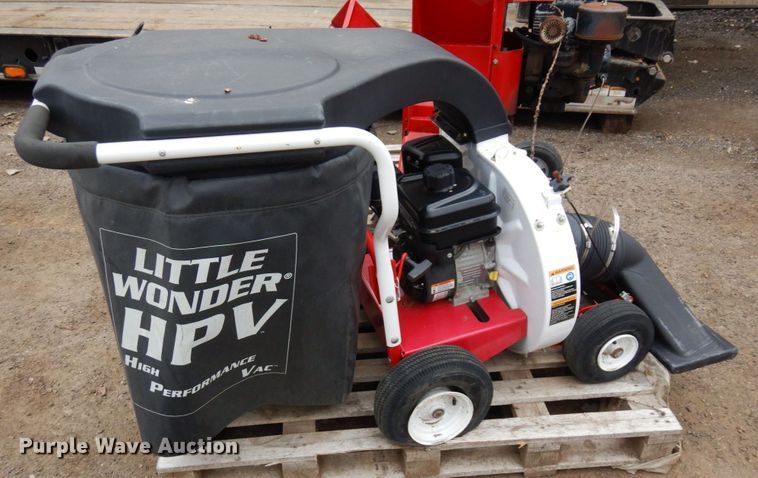 image for item DR0373 Troy-Bilt Super Tomahawk  wood chipper