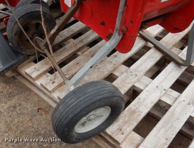 image for item DR0373 Troy-Bilt Super Tomahawk  wood chipper