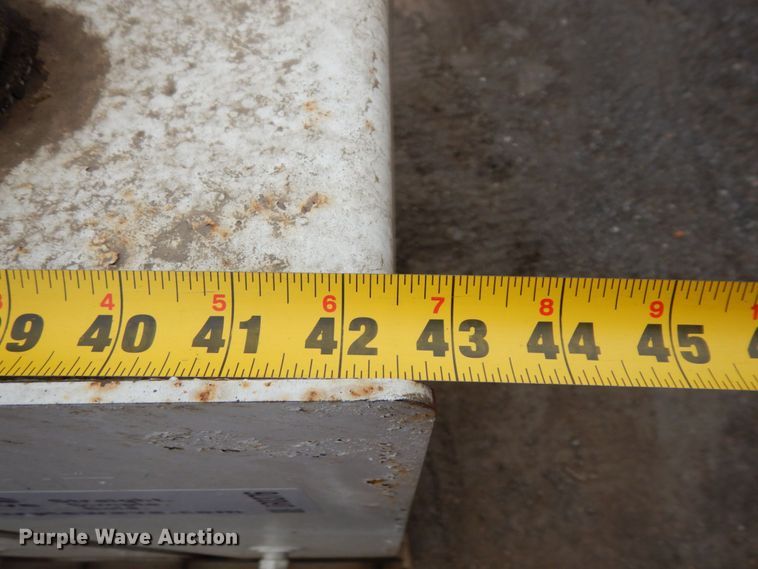 image for item DR0376 (3) Tiger 500 hydraulic tanks