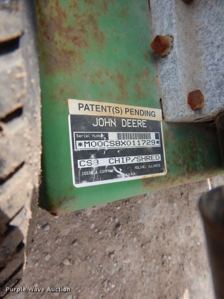 image for item DR0418 John Deere CS8  wood chipper