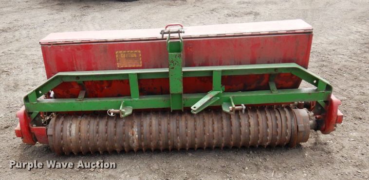 image for item DR0435 Brillion  seeder