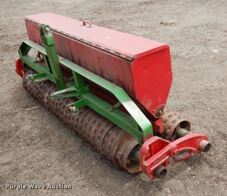 image for item DR0435 Brillion  seeder