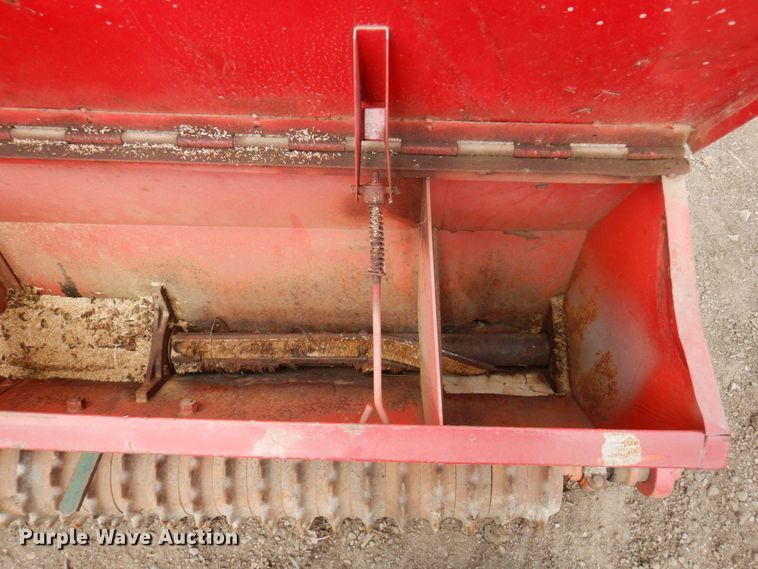 image for item DR0435 Brillion  seeder