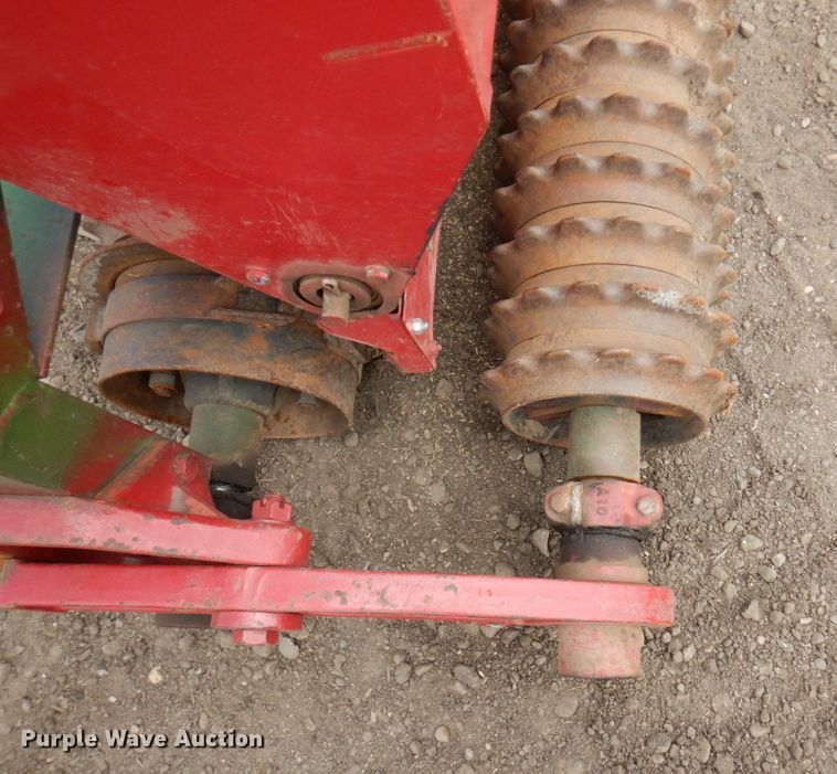 image for item DR0435 Brillion  seeder
