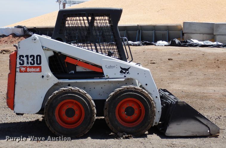 image for item DR1175 2011 Bobcat S130  skid steer loader