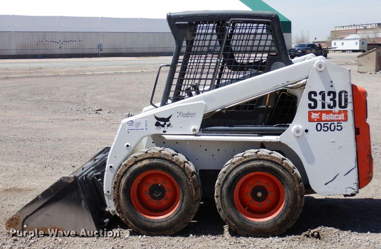 image for item DR1175 2011 Bobcat S130  skid steer loader