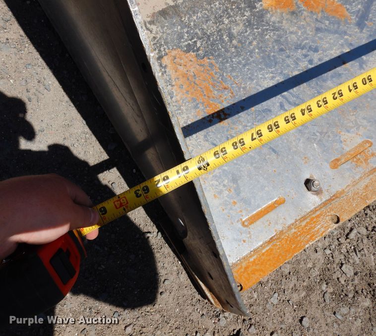 image for item DR1175 2011 Bobcat S130  skid steer loader