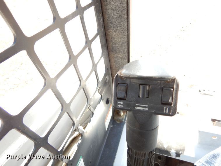 image for item DR1175 2011 Bobcat S130  skid steer loader