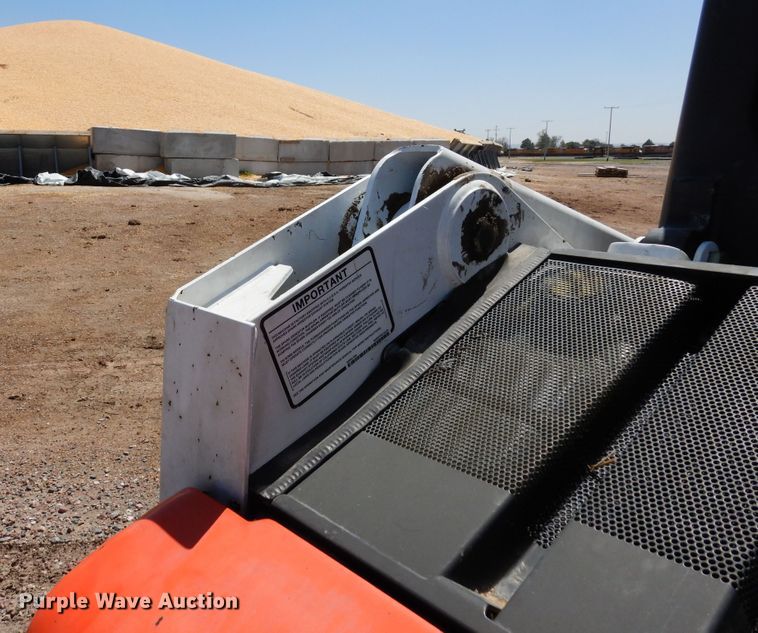 image for item DR1175 2011 Bobcat S130  skid steer loader