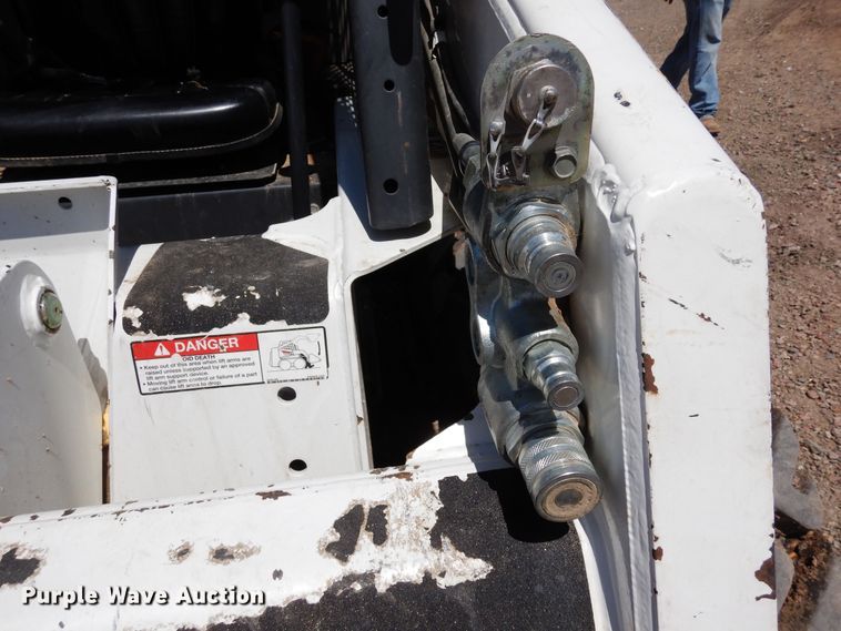 image for item DR1175 2011 Bobcat S130  skid steer loader