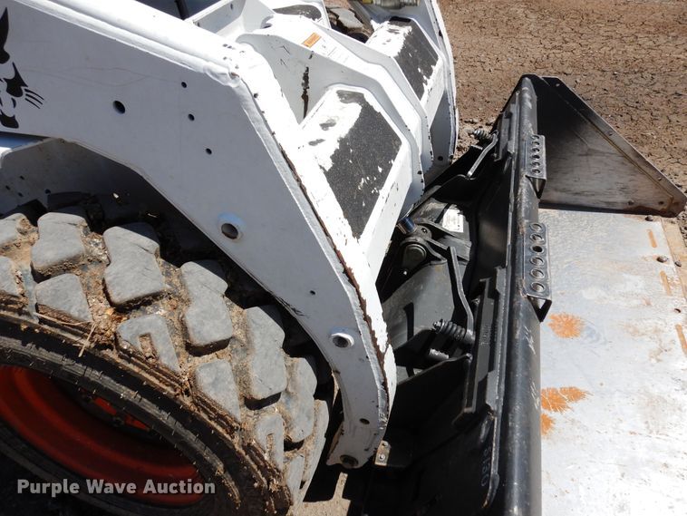 image for item DR1175 2011 Bobcat S130  skid steer loader