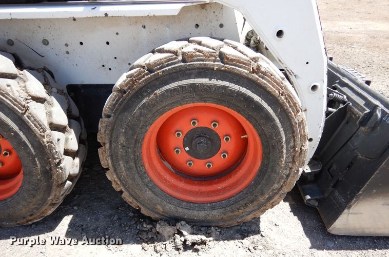 image for item DR1175 2011 Bobcat S130  skid steer loader