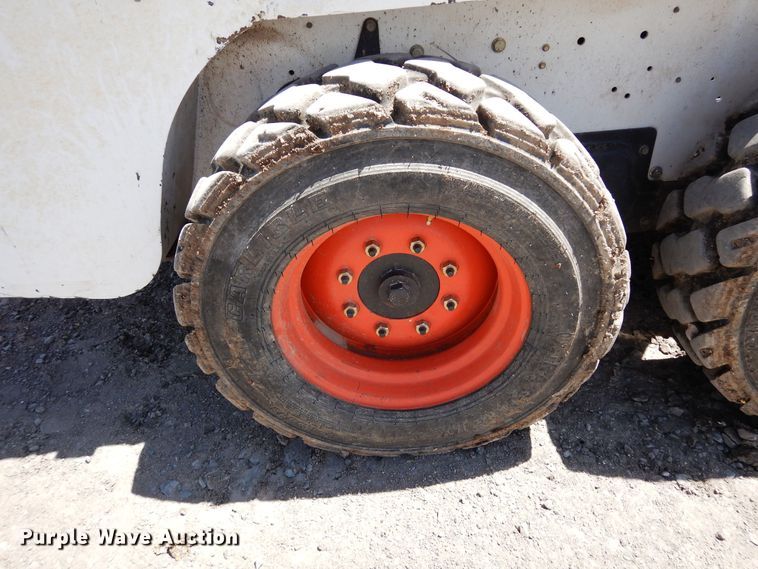 image for item DR1175 2011 Bobcat S130  skid steer loader