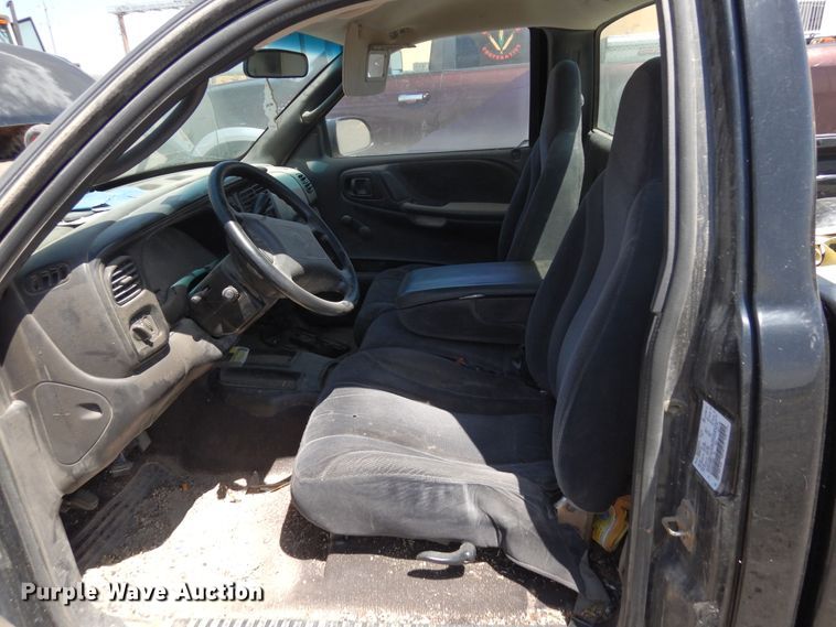 image for item DR1178 2000 Dodge Dakota  pickup truck