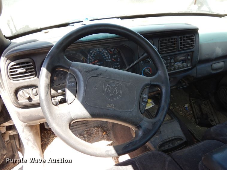 image for item DR1178 2000 Dodge Dakota  pickup truck