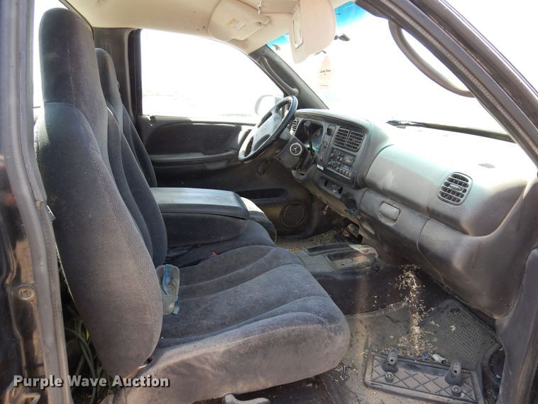 image for item DR1178 2000 Dodge Dakota  pickup truck