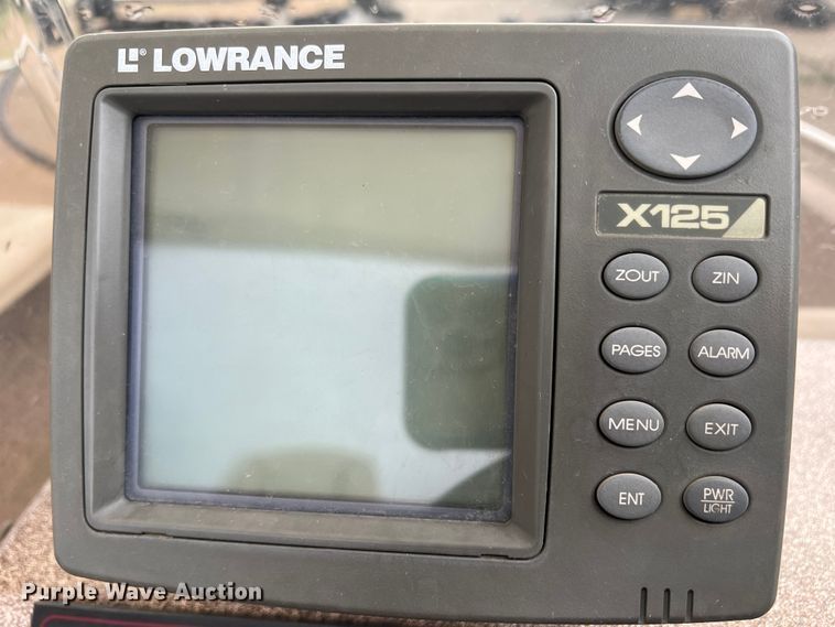 image for item DR1359 1984 Bayliner  boat