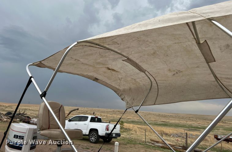 image for item DR1359 1984 Bayliner  boat