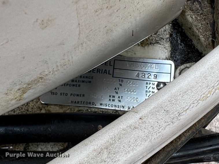 image for item DR1359 1984 Bayliner  boat