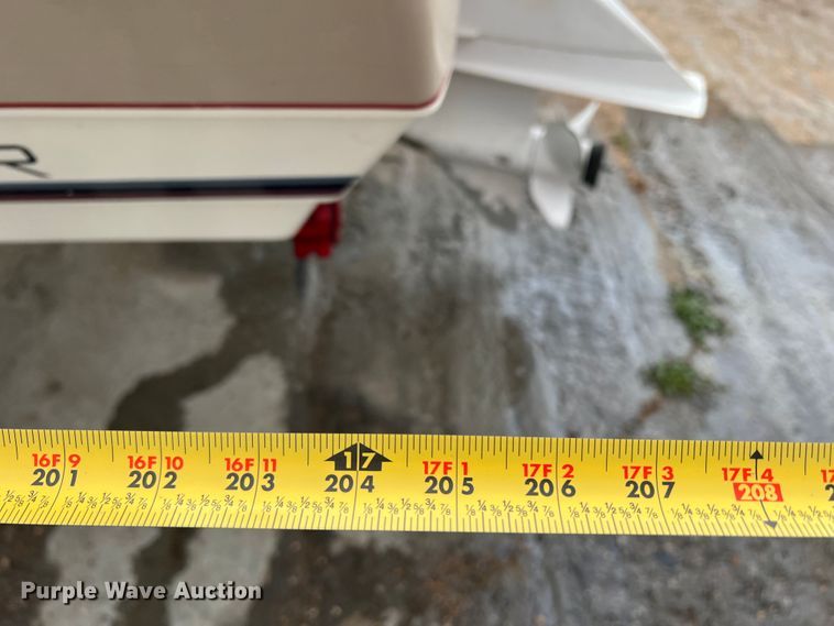 image for item DR1359 1984 Bayliner  boat