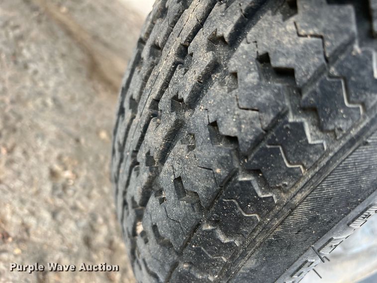 image for item DR1359 1984 Bayliner  boat