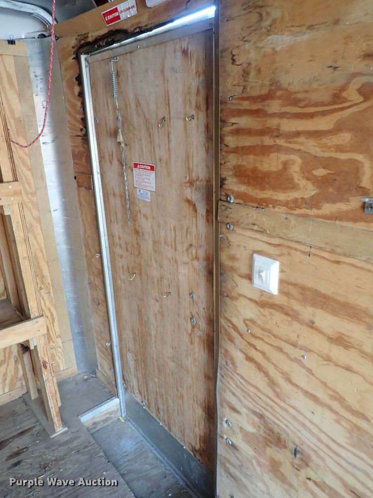 image for item DS7069 2004 Pace American JT714TA2  enclosed cargo trailer