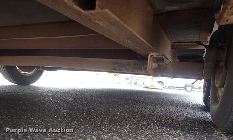 image for item DS7069 2004 Pace American JT714TA2  enclosed cargo trailer