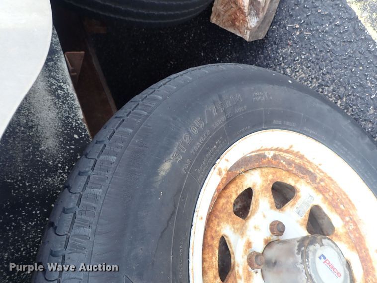 image for item DS7069 2004 Pace American JT714TA2  enclosed cargo trailer