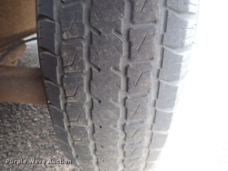 image for item DS7069 2004 Pace American JT714TA2  enclosed cargo trailer