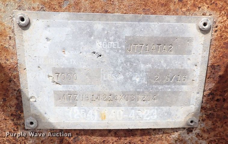 image for item DS7069 2004 Pace American JT714TA2  enclosed cargo trailer