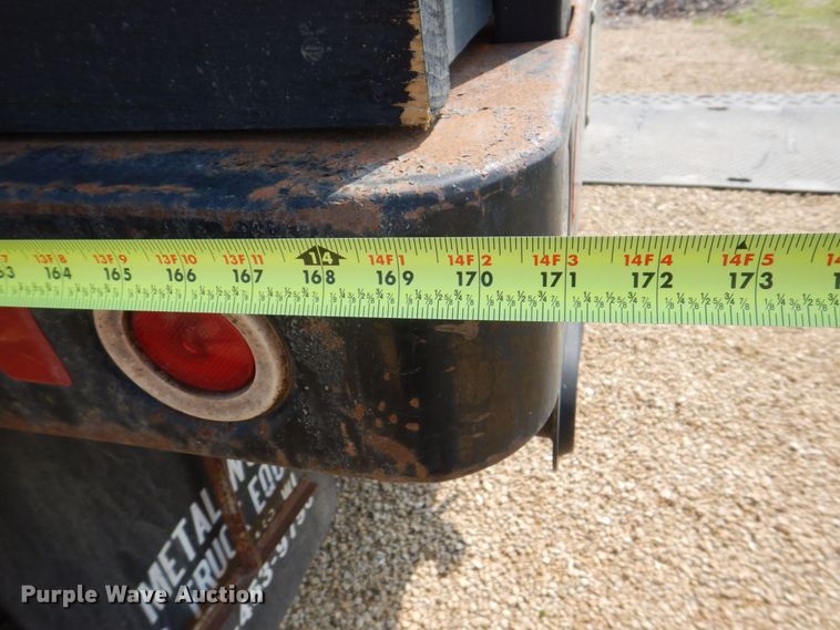 image for item DS8026 2005 Chevrolet C8500  flatbed truck